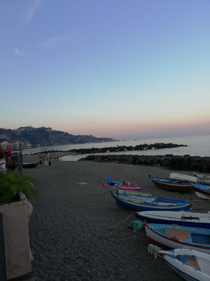 Casa Vacanze Aloha Giardini Naxos Εξωτερικό φωτογραφία