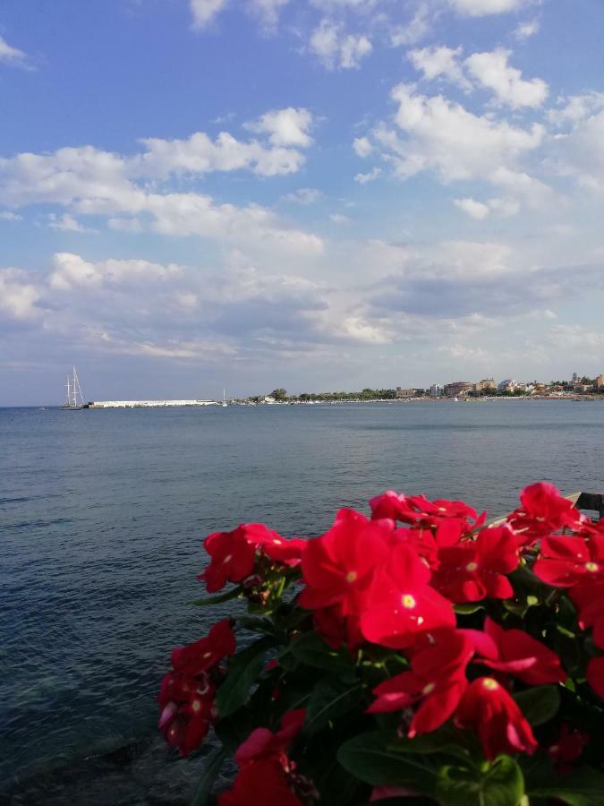 Casa Vacanze Aloha Giardini Naxos Εξωτερικό φωτογραφία